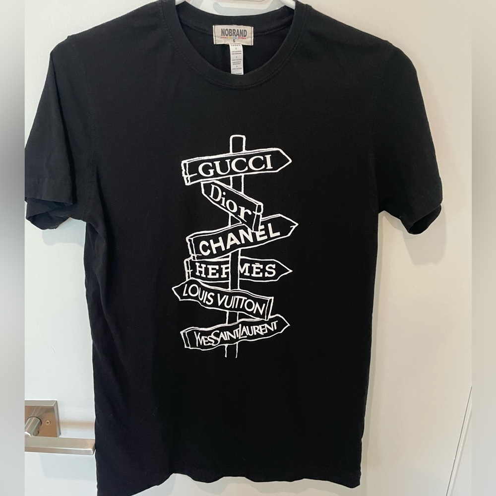 Women’s size small designer way t shirt